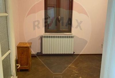 Casa / Vila cu 5 camere de vanzare in zona Central - 17