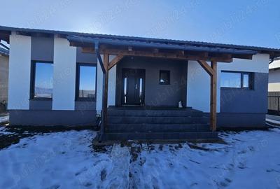 Casa 4 camere 110mp cu 500mp curte - 2