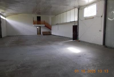 Spațiu comercial, de 550 mp, în Central - 3