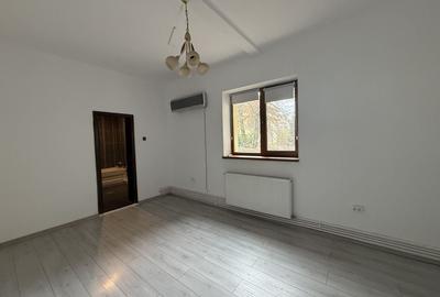 Apartament cu 2 camere decomandat în Kiseleff - 1