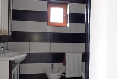 Casă cu 4 camere în Caracal - 2