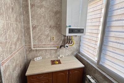 Apartament 3 camere, 93 mp, decomandat, etaj 2,zona Alfa - 2