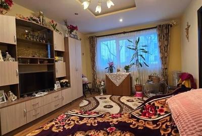 Etaj 1 - Mircea cel Batran - 2 camere model cu geam la baie - 3