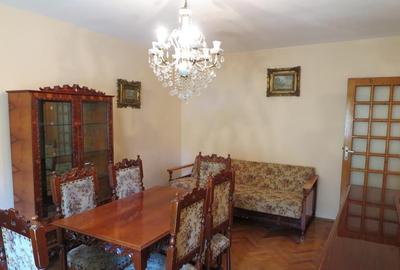Apartament cu 3 camere decomandat în Micălaca - 2