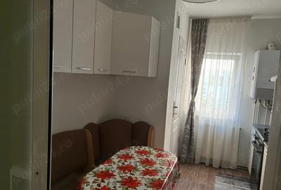 Apartament de vanzare-Ec. Teodoroiu 3 camere, etaj 2, loc de parcare - 2