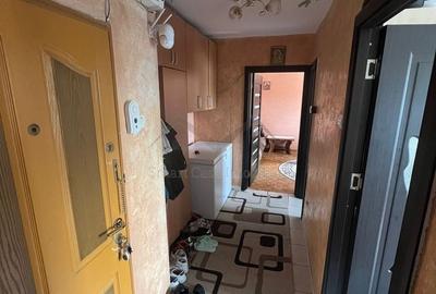 Apartament cu 3 camere semidecomandat în Podu Roș - 8