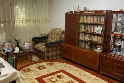 Apartament cu 3 camere decomandat în Central - 1