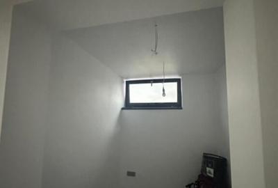 Oportunitate imobiliara! Casa de vanzare in zona Palazu Mar - 11