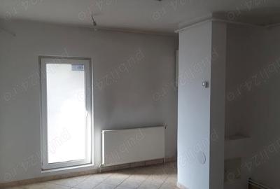Spațiu comercial, de 60 mp, în Semicentral - 6