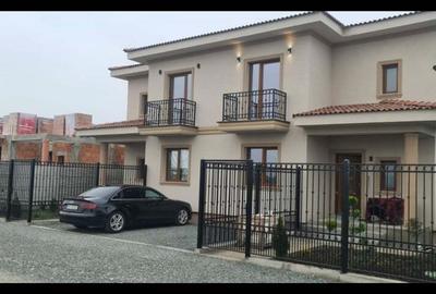 Casă cu 6 camere cu Teren 280 Mp în Săcălaz - 2