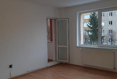 Apartament cu 2 camere semidecomandat în Astra - 8