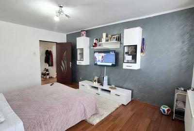 Apartament cu 2 camere decomandat în Central - 1