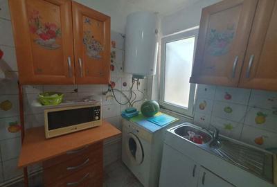 Vand apartament in casa boiereasca zona bisericii Madona Dudu - 10