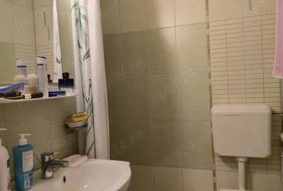 Apartament cu 4 camere decomandat în Decebal