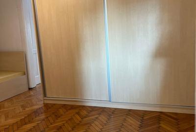 Apartament cu 4 camere în Central - 3
