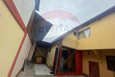 Casa de vanzare in Orlat cu 2200 mp teren parcelabil - 10