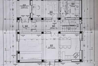 Casă cu 4 camere în Central - 2