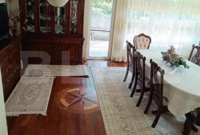 Casă cu 7 camere cu Teren 300 Mp în Central - 4