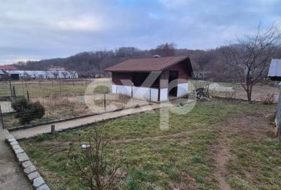 Casă cu 4 camere în Hințești - 1