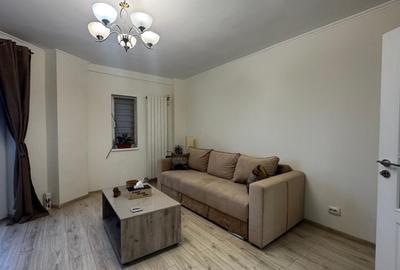 Piata ALBA IULIA,stradal pe Bulevardul DECEBAL,garsoniera cu priveliste superba - 2