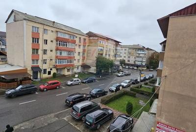 Apartament cu 2 camere decomandat în Târgu Neamț - 4