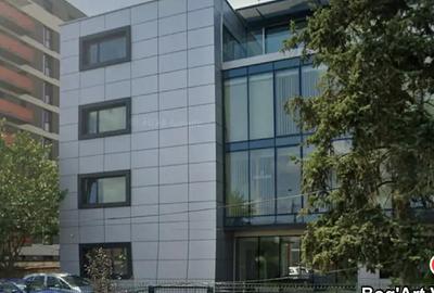 Spațiu comercial, de 400 mp, în Nord