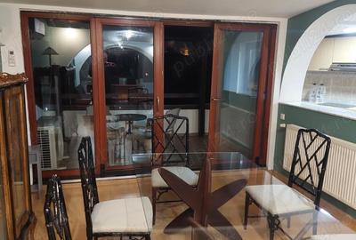 Apartament cu 3 camere semidecomandat în Central - 5