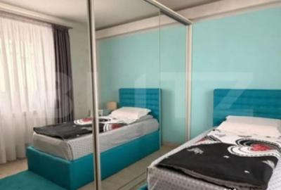 Apartament cu 5 camere decomandat în George Enescu