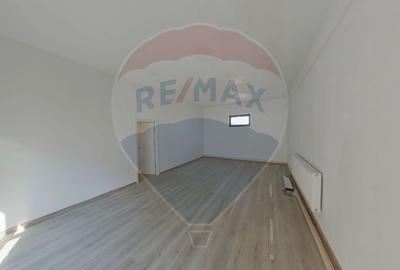 Birou, de 145 mp, în Central - 3