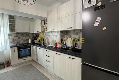 Apartament cu 3 camere decomandat în Central - 4