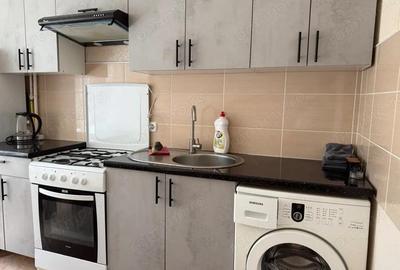 Garsonieră decomandată în Complex Studențesc