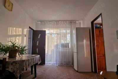 Inchiriez apartament 2 camere - 2