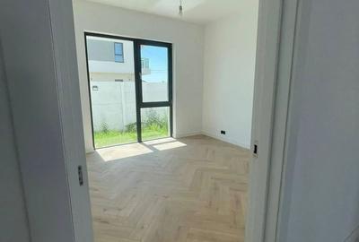 Casă cu 4 camere în Tamași - 8