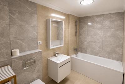 Apartament cu 3 camere semidecomandat în Kamsas - 3