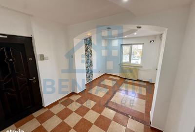 Spațiu comercial, de 52 mp, în Central - 3