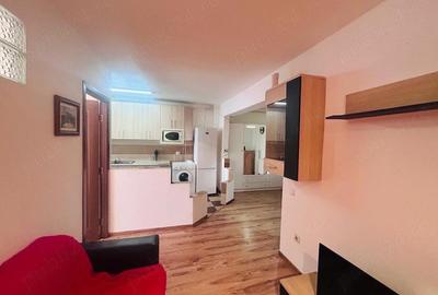 Garsonieră decomandată în Central