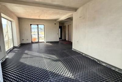 Casă cu 3 camere cu Teren 540 Mp în Plaiul Foii - 1