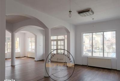 Casă cu 4 camere în Gheorgheni