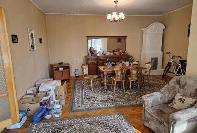 Casă cu 4 camere cu Teren 272 Mp în Central - 4