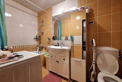 Apartament cu 3 camere semidecomandat, mobilat în Florești - 6