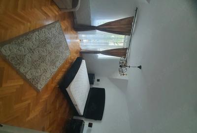 Apartament cu 3 camere semidecomandat în Central - 5