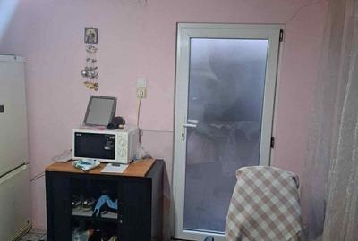 Casă cu 3 camere cu Teren 170 Mp în Ferentari