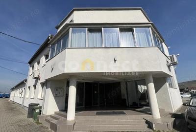 Spațiu comercial, de 240 mp, în Luna - 2