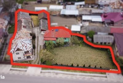 Casă cu 6 camere cu Teren 1100 Mp în Dobra - 1