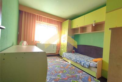 Apartament cu 3 camere decomandat în Aradul Nou - 14