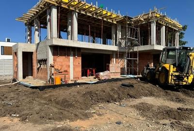 Casă cu 5 camere cu Teren 600 Mp în Tunari - 1