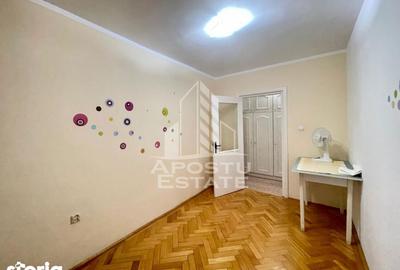 Apartament cu 4 camere decomandat, mobilat în Banu Mărăcine - 12