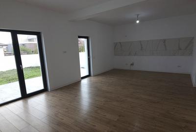 Casă cu 5 camere cu Teren 502 Mp în Cumpăna - 3