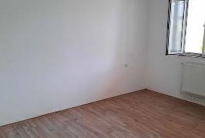 Casă cu 4 camere cu Canalizare în Gruiu - 3