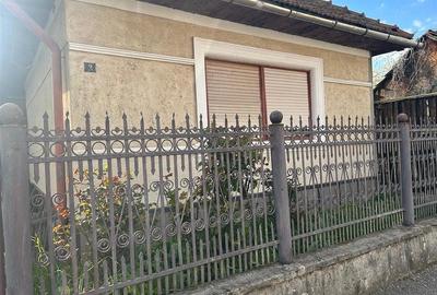 Casă cu 2 camere cu Teren 267 Mp în Central - 1